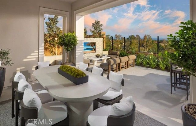 420 Milpas, Irvine, CA 92602