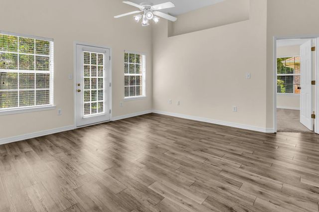 1013 Freeport Court, Mary Esther, FL 32569