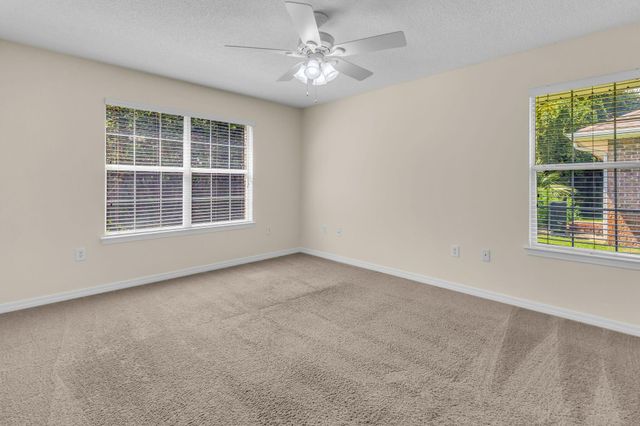 1013 Freeport Court, Mary Esther, FL 32569