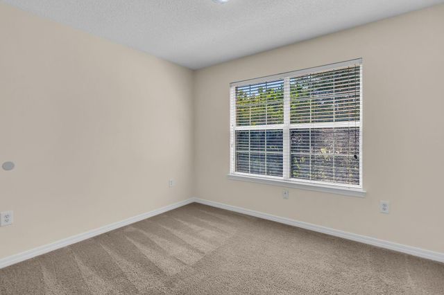 1013 Freeport Court, Mary Esther, FL 32569