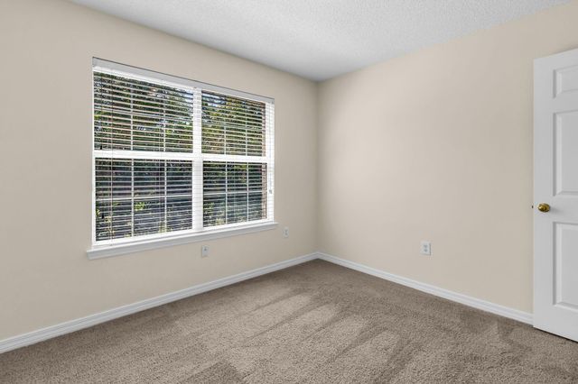 1013 Freeport Court, Mary Esther, FL 32569