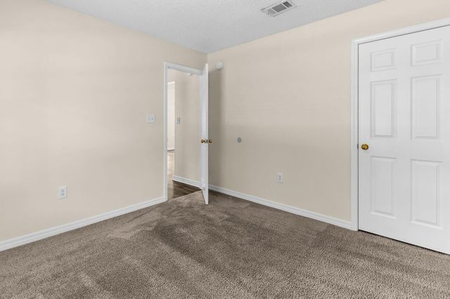 1013 Freeport Court, Mary Esther, FL 32569