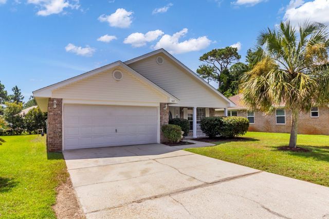 1013 Freeport Court, Mary Esther, FL 32569
