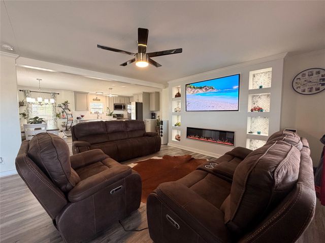 533 Duchess PASS, Kyle, TX 78640