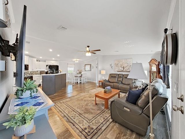 7381 WESTERN CIRCLE, Brooksville, FL 34613