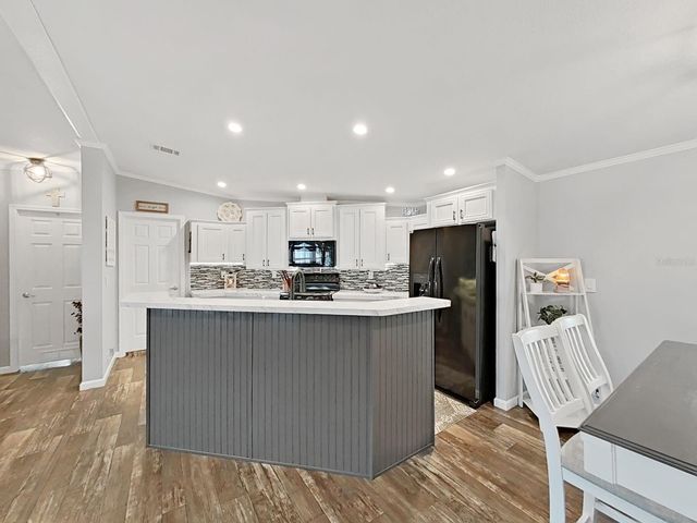 7381 WESTERN CIRCLE, Brooksville, FL 34613