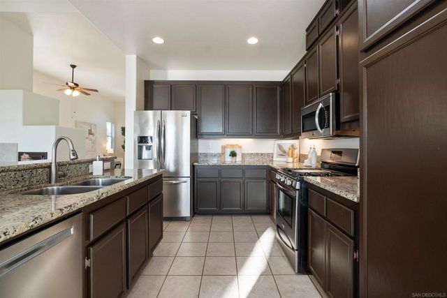 24023 Orleans Ln, Murrieta, CA 92562