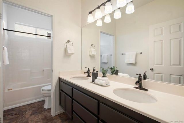 24023 Orleans Ln, Murrieta, CA 92562