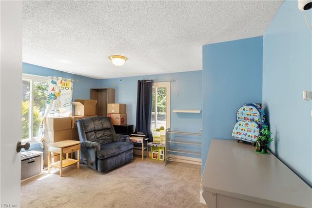 3163 Ambrose RD, Hayes, VA 23072