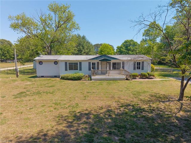 3163 Ambrose RD, Hayes, VA 23072