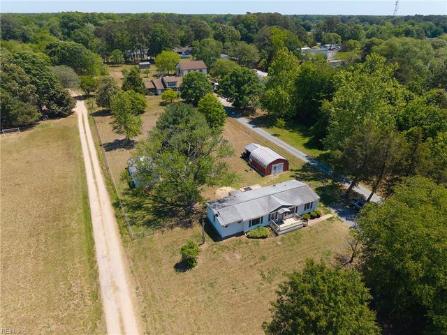 3163 Ambrose RD, Hayes, VA 23072