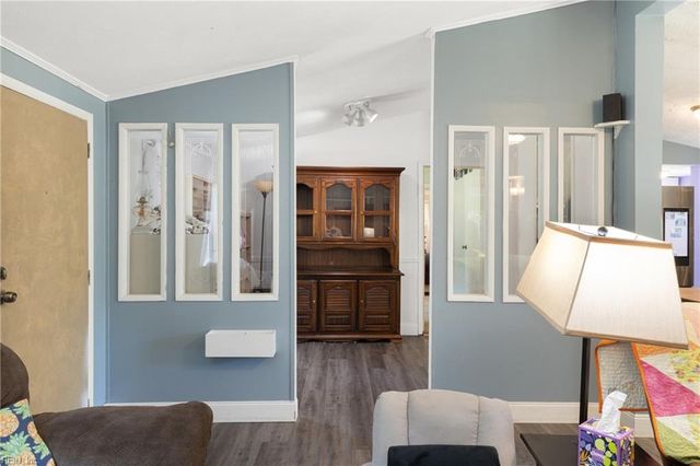 3163 Ambrose RD, Hayes, VA 23072