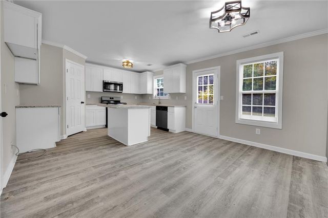 220 Spring Lake Terrace, Covington, GA 30016