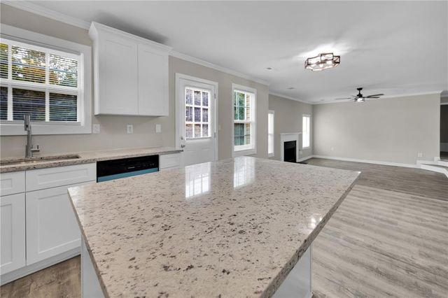 220 Spring Lake Terrace, Covington, GA 30016