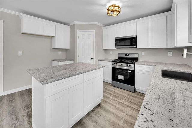 220 Spring Lake Terrace, Covington, GA 30016