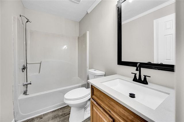 220 Spring Lake Terrace, Covington, GA 30016