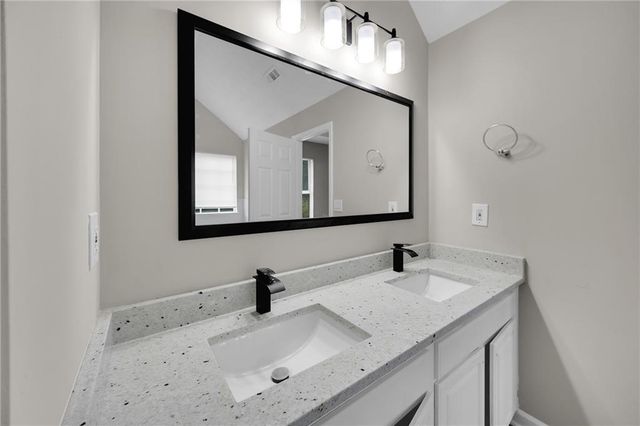 220 Spring Lake Terrace, Covington, GA 30016