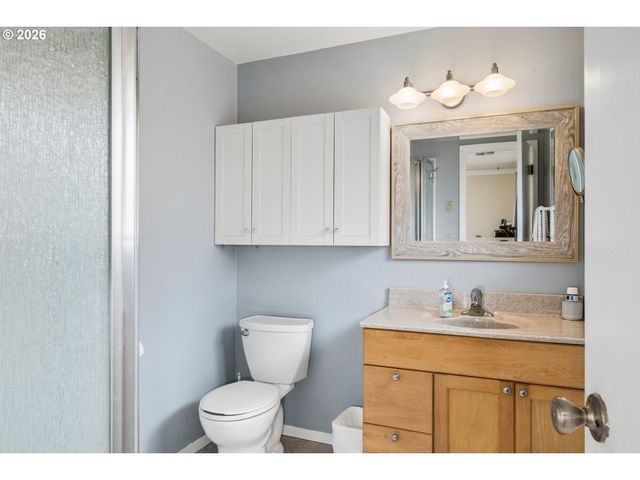 420 RIVERVIEW Blvd, Springfield, OR 97477