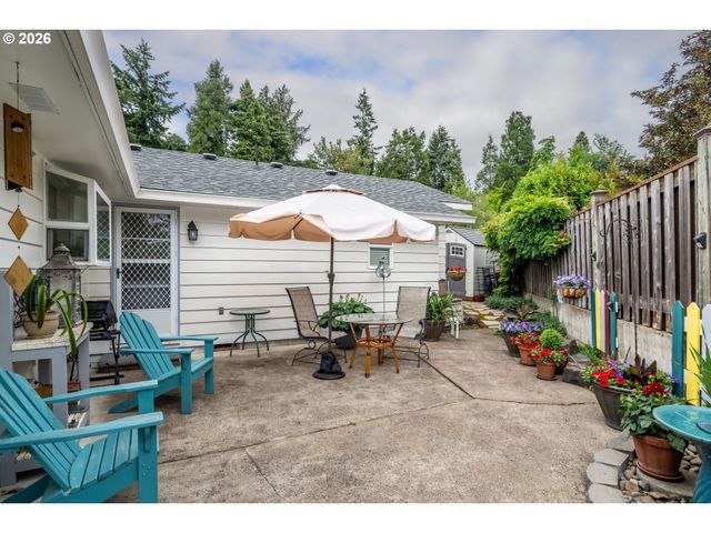 420 RIVERVIEW Blvd, Springfield, OR 97477