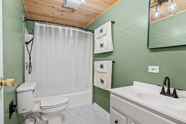 30 Centennial Drive, Webster, NH 03303