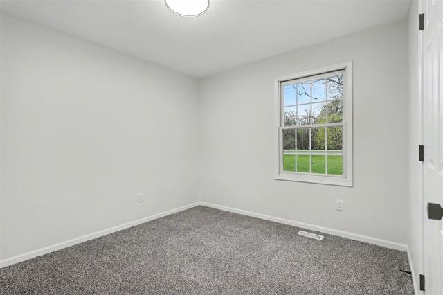 676 N 10th Street, Plainwell, MI 49080