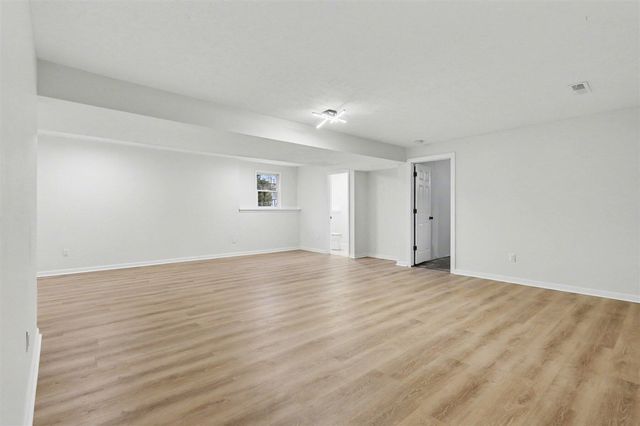 676 N 10th Street, Plainwell, MI 49080