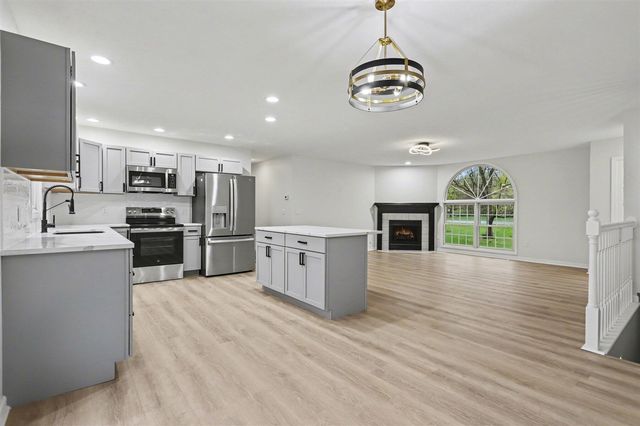 676 N 10th Street, Plainwell, MI 49080