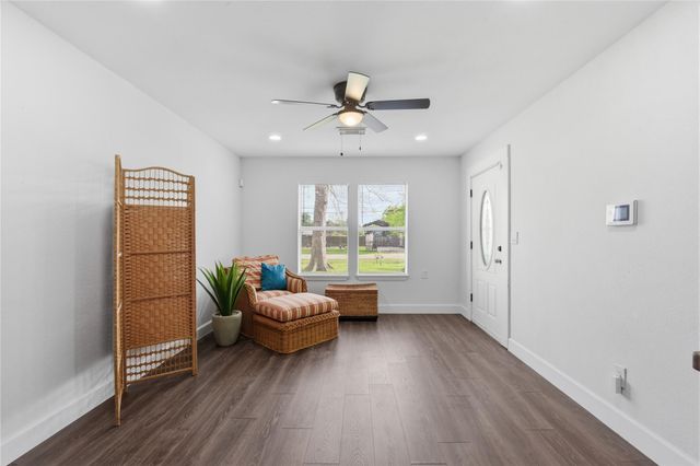 2217 Creston Drive, Houston, TX 77026