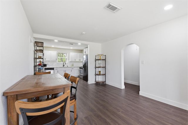 2217 Creston Drive, Houston, TX 77026