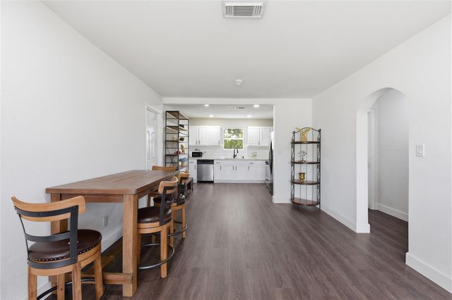 2217 Creston Drive, Houston, TX 77026