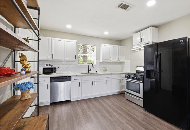 2217 Creston Drive, Houston, TX 77026