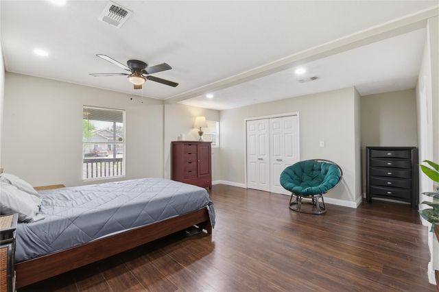 2217 Creston Drive, Houston, TX 77026