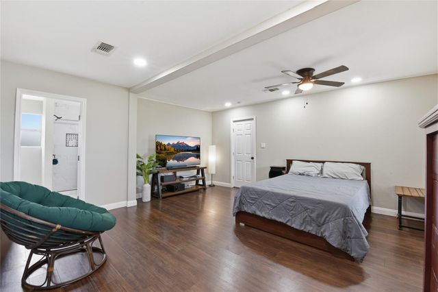 2217 Creston Drive, Houston, TX 77026