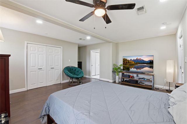 2217 Creston Drive, Houston, TX 77026