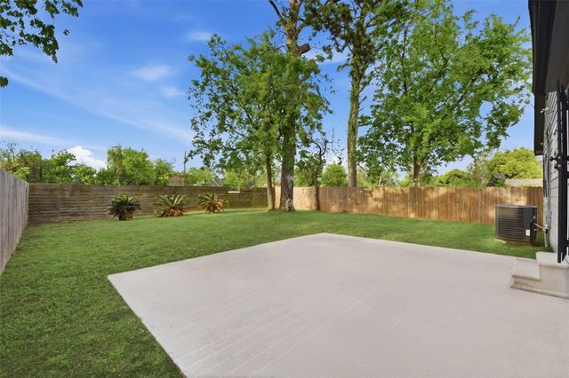 2217 Creston Drive, Houston, TX 77026