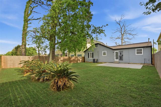 2217 Creston Drive, Houston, TX 77026