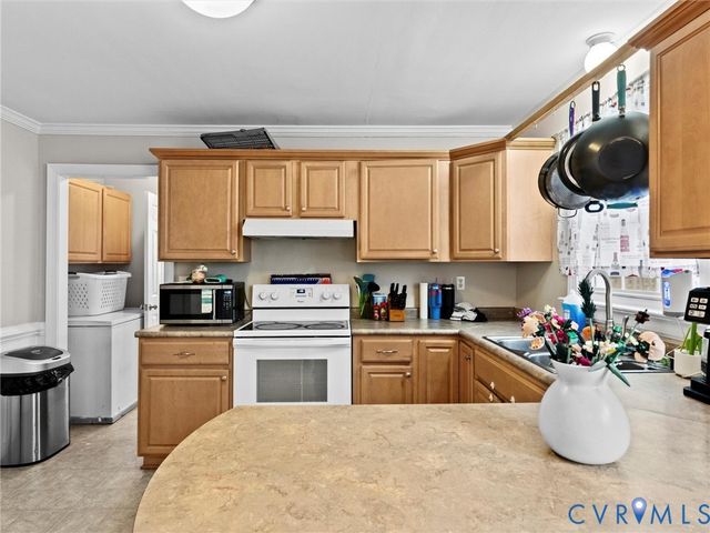 5813 Bent Creek Rd, Midlothian, VA 23112