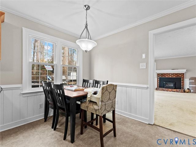 5813 Bent Creek Rd, Midlothian, VA 23112