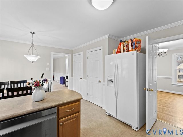 5813 Bent Creek Rd, Midlothian, VA 23112