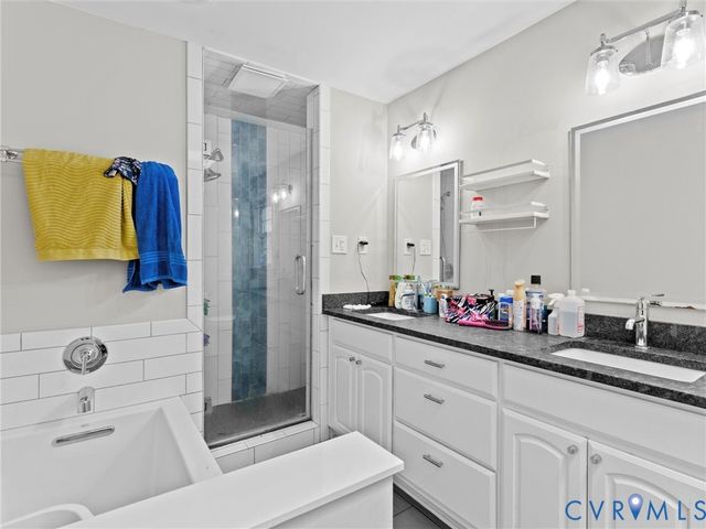 5813 Bent Creek Rd, Midlothian, VA 23112