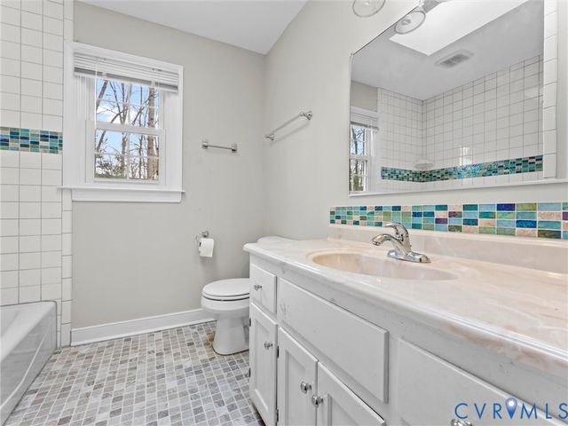 5813 Bent Creek Rd, Midlothian, VA 23112