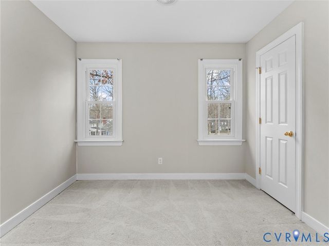 5813 Bent Creek Rd, Midlothian, VA 23112