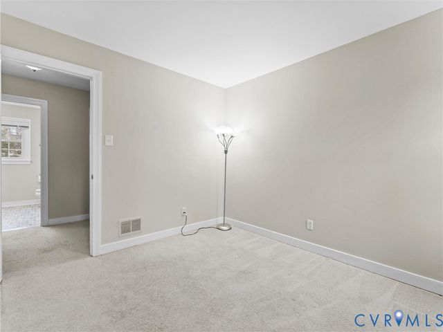 5813 Bent Creek Rd, Midlothian, VA 23112