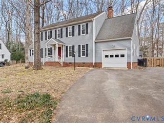 5813 Bent Creek Rd, Midlothian, VA 23112