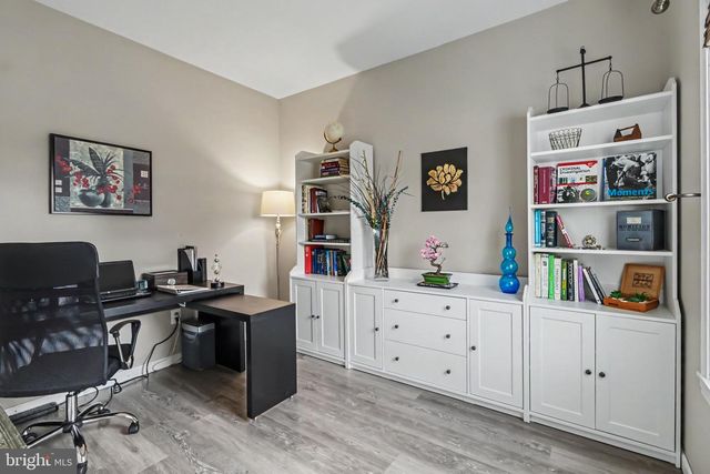 1215 AYLESBURY LN, York, PA 17404