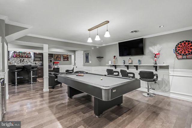 1215 AYLESBURY LN, York, PA 17404