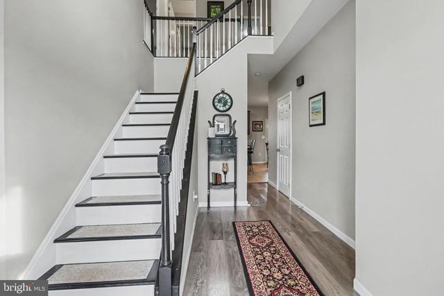 1215 AYLESBURY LN, York, PA 17404