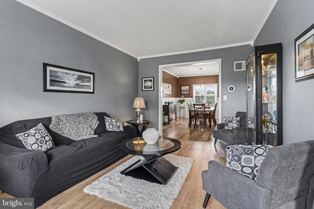 1215 AYLESBURY LN, York, PA 17404