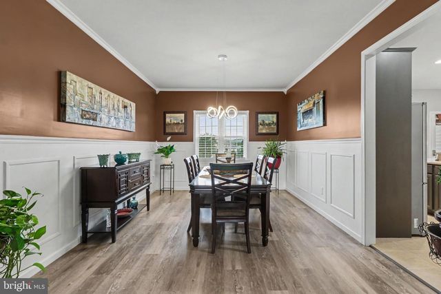 1215 AYLESBURY LN, York, PA 17404