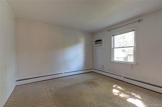 93 Barnyard Lane, Levittown, NY 11756